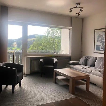 Seeblick App Am Berg Vor Den Toren Winterbergs *