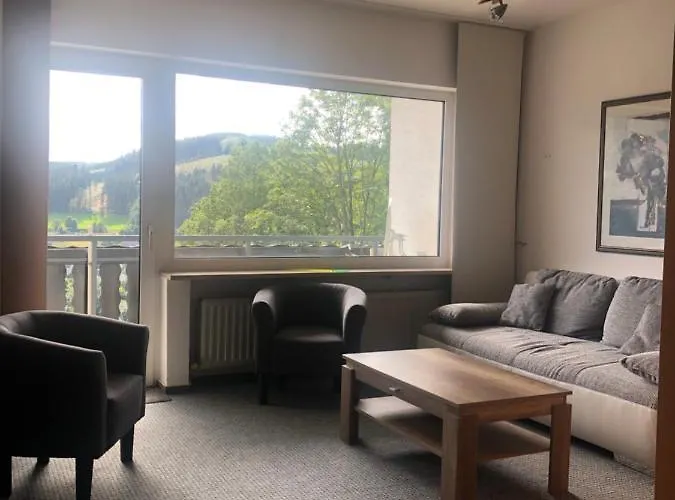 Niedersfeld Skigebiet Eschenberg *